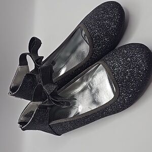 Kenneth cole rose bow ballets size 4 girls